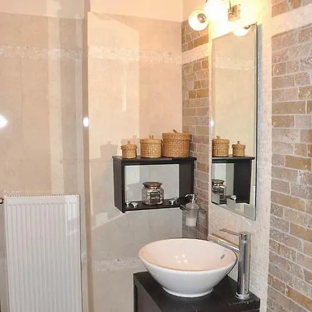 Beautiful House With Garden In Rhodes Lalyssos